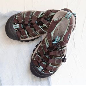 Keen hiking shoes